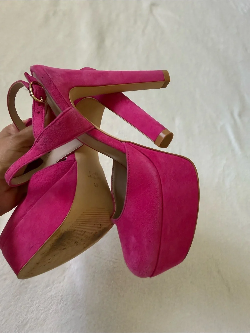 Stuart Weitzman Fuchsia Suede Platform Pumps – Size 6.5